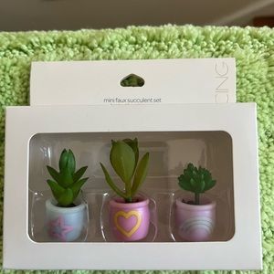 Icing plants action figure